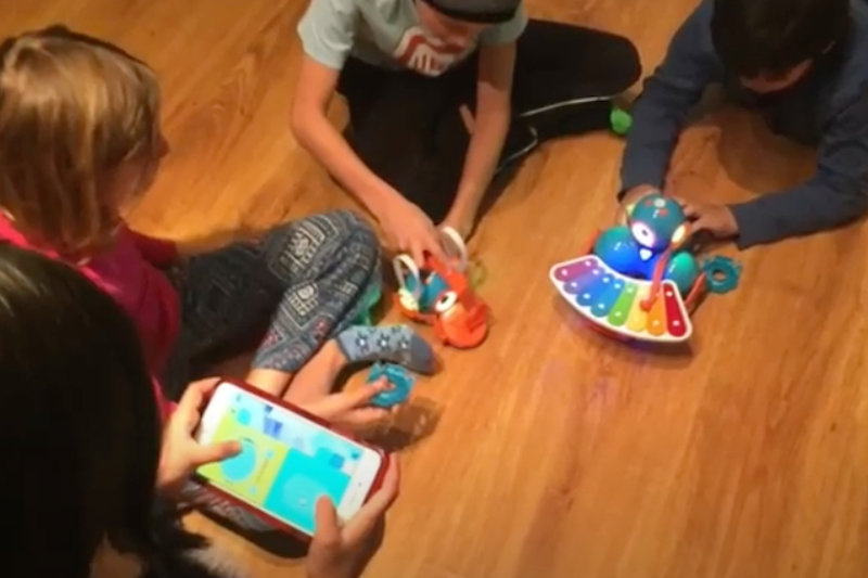 Dash and Dot in Action with the STEAM Team